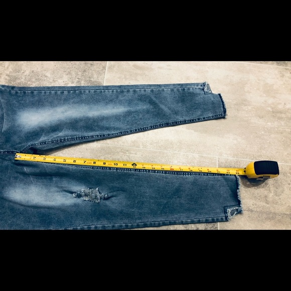 🎉HP x 2🎉High Waist Distressed Skinny Crops-Jian & Feng -Measurements in Pics - Picture 13 of 15